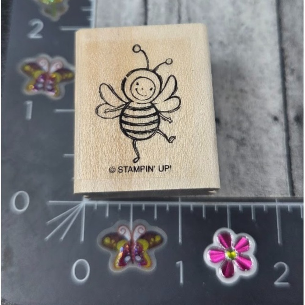 Stampin' Up! Bumble Bee Happy Dancing Rubber Stamp Wood #E119